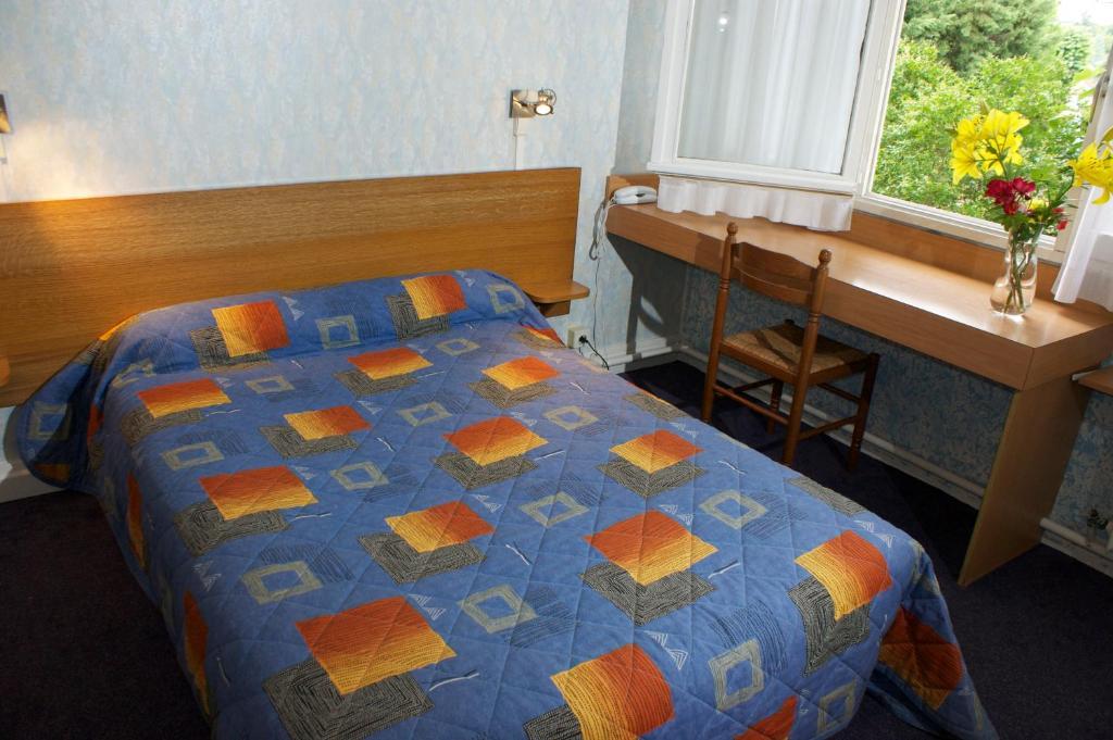 Hotel Le Lyon Bron Ruang foto